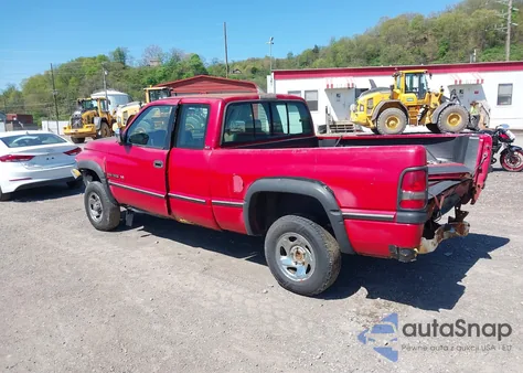 1995 Dodge Ram 1500 z USA, uszkodzony, nr VIN 3B7HF13Y1SM138719